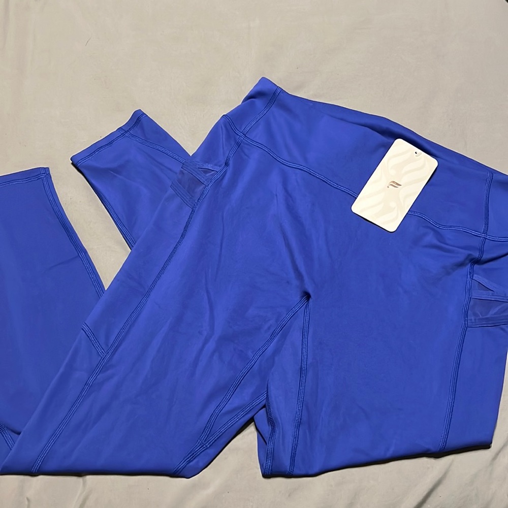 Fabletics Trinity High Waisted Pocket Legging